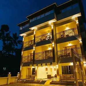  Resort Iceberg Hill View India